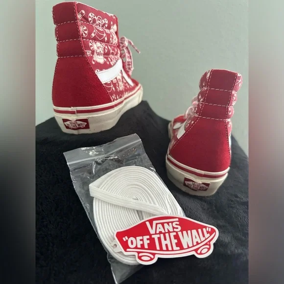 Rare Vans Christmas Pirate Santa SK8-HI - Picture 3 of 6